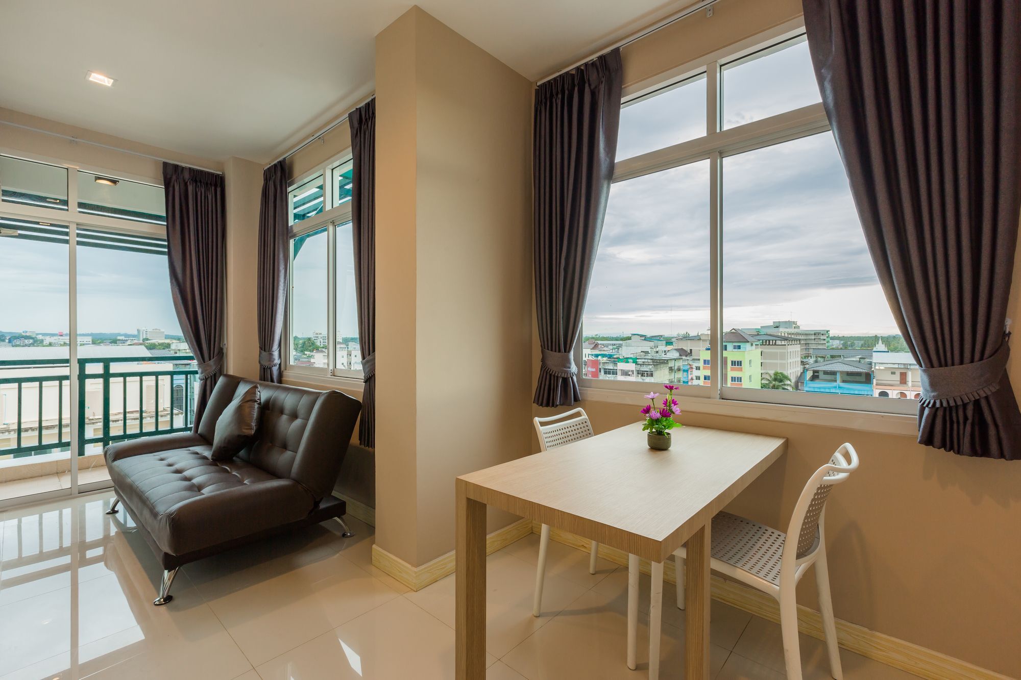 Evergreen Suite Hotel Surat Thani Dış mekan fotoğraf